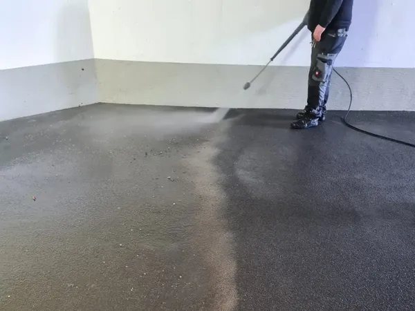 Bild einer gereinigten Tiefgarage von Gath Hausmeisterservice
